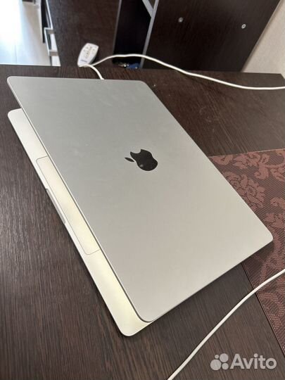 Macbook air 15 m2 8 512 2023