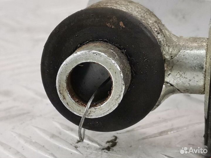 Амортизатор задний левый Ford Focus рест. 2004