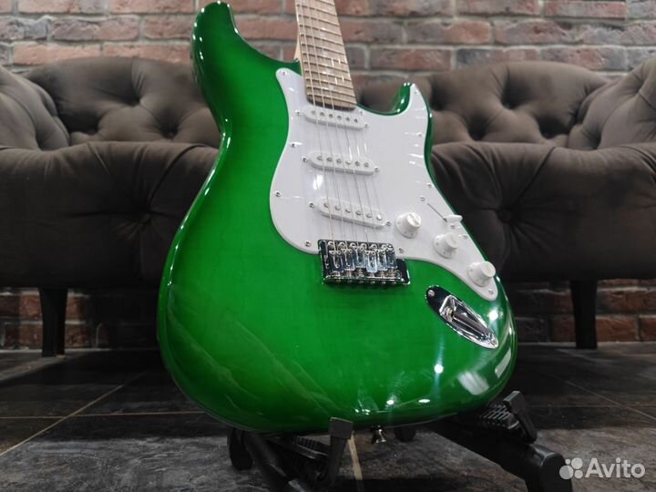 Электрогитара Stratocaster Green + Чехол