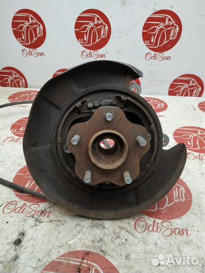 Кулак задний ступица Infiniti Fx35 S51 VQ35HR