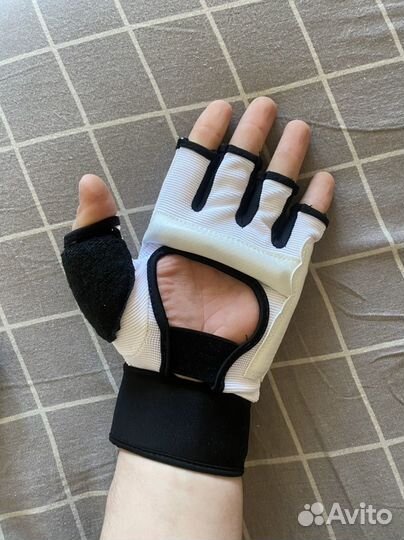 Перчатки для тхеквондо