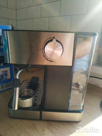 Кофеварка, электрический чайник, машинка стричь