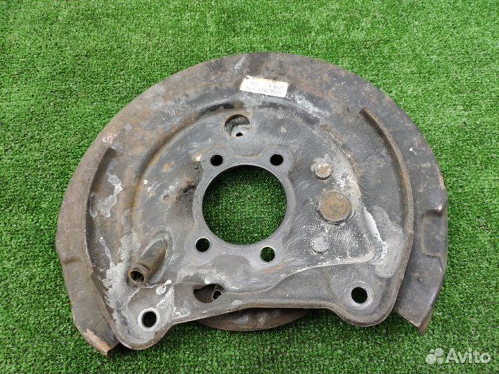 Площадка тормозная задняя левая Mitsubishi Galant