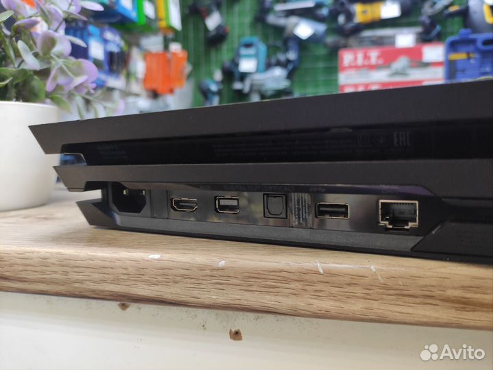 Sony ps4 pro 1tb + игры