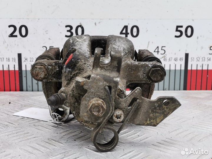 Суппорт задний правый для Opel Zafira B