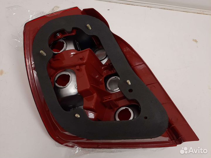 Фонарь задний правый Chevrolet lacetti седан