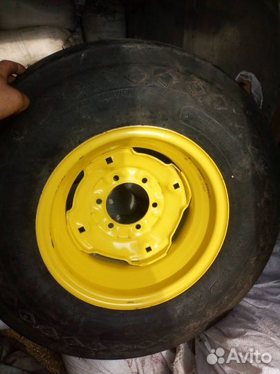 Продам колесо 11L-15FI