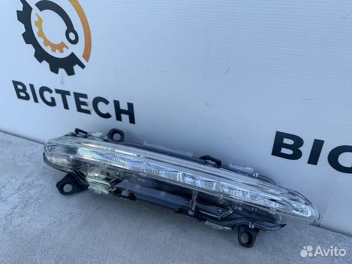 Дхо правый Mercedes W221 A2218201856