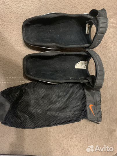 Щитки футбольные nike