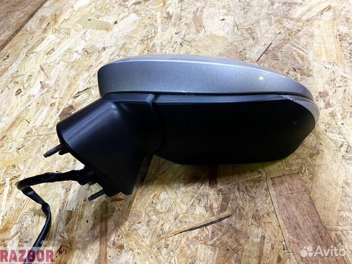 Зеркало левое б/у оригинал Toyota Corolla 210