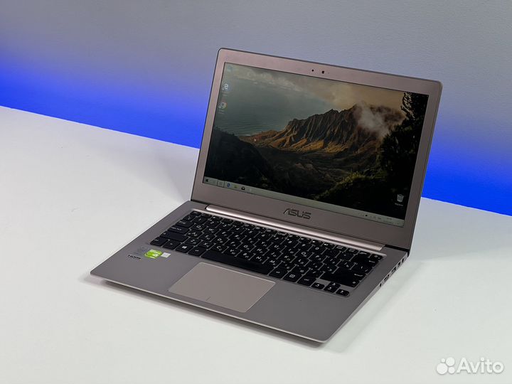 Asus ZenBook IPS Core i5 8g озу SSD256g GeForce 2g