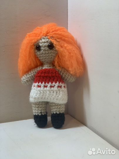 Вязаные игрушки кукла