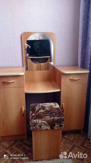 Продам спальный гарнитур