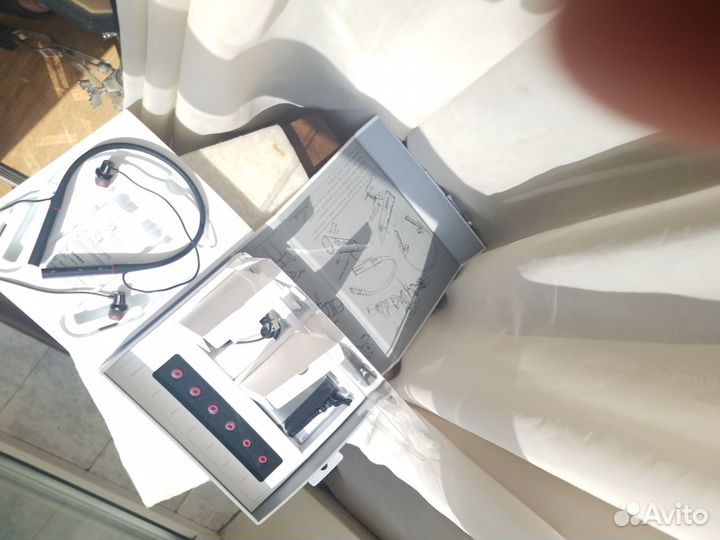 Продаю 1More In-Ear Headphones