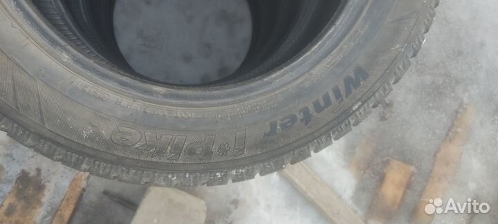 Hankook Winter I'Pike 215/60 R17 95T