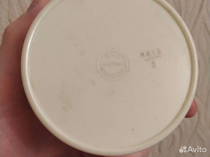 Шкатулка для украшений из пластмассы