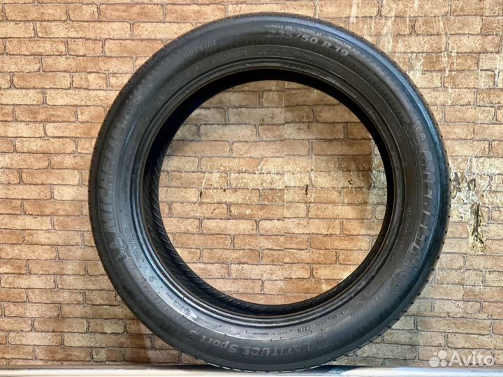 Michelin Latitude Sport 3 235/50 R19