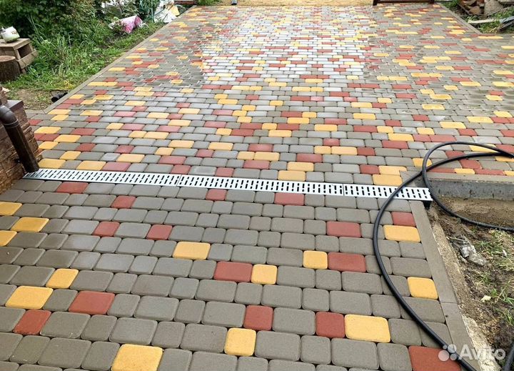 Укладка тротуарной плитки