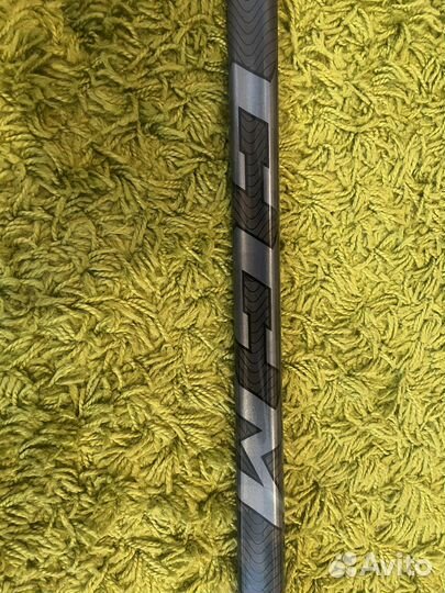 Клюшка хоккейная с автографом Тему Пулккинен