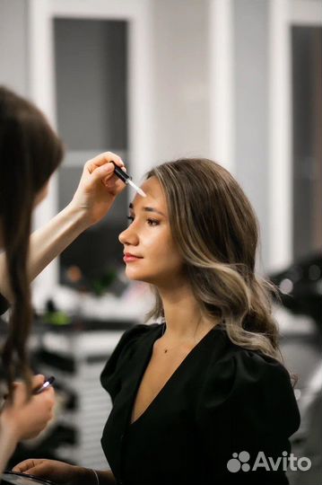 Макияж и причёска