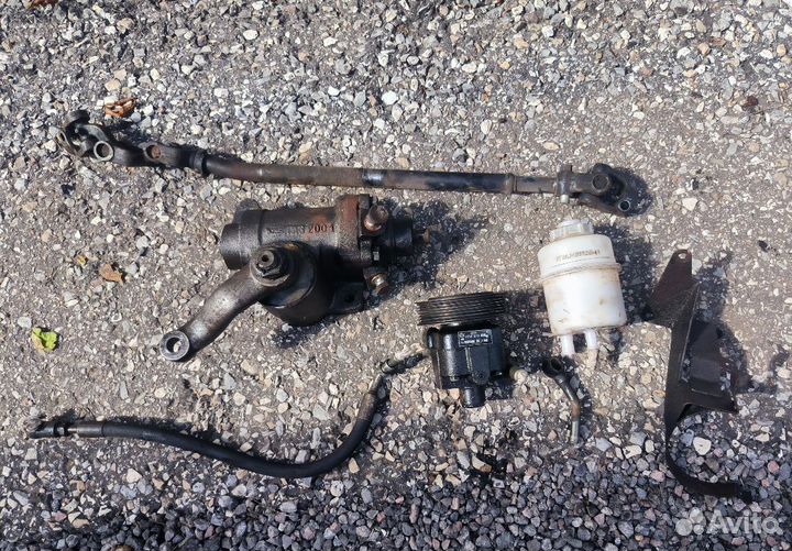 Рулевой вал старого образца стоял на Соболе