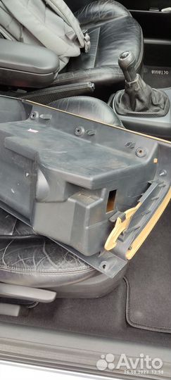 Бардачок бежевый от Шкода Октавия тур