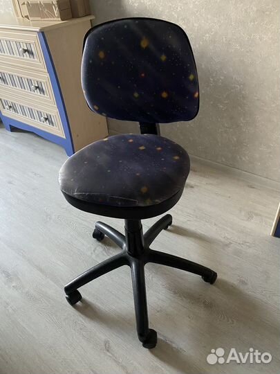 Компьютерное кресло