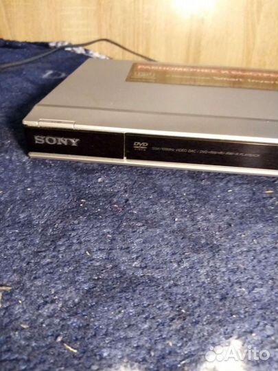 DVD плеер Sony