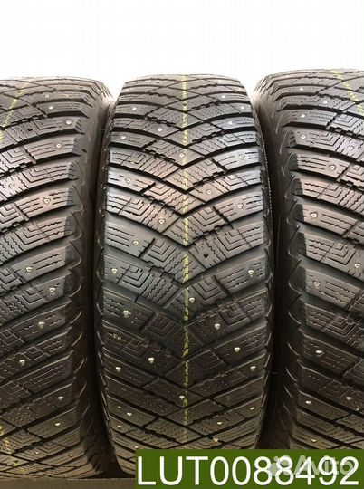 Goodyear UltraGrip Ice Arctic SUV 225/65 R17 104R