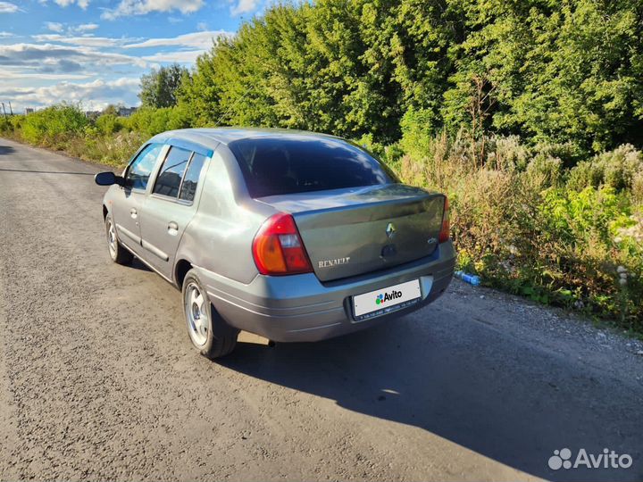 Renault Clio, 2001