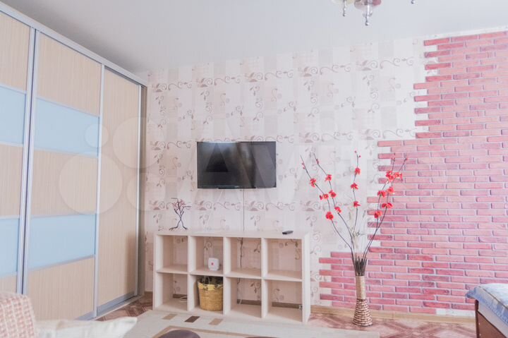 1-к. квартира, 42 м², 2/5 эт.