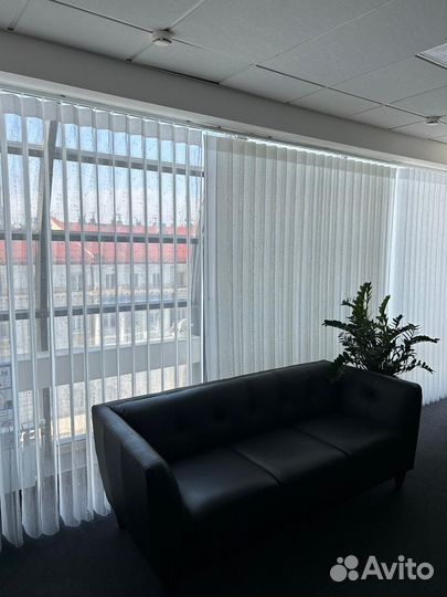 Жалюзи и рулонные шторы на окна