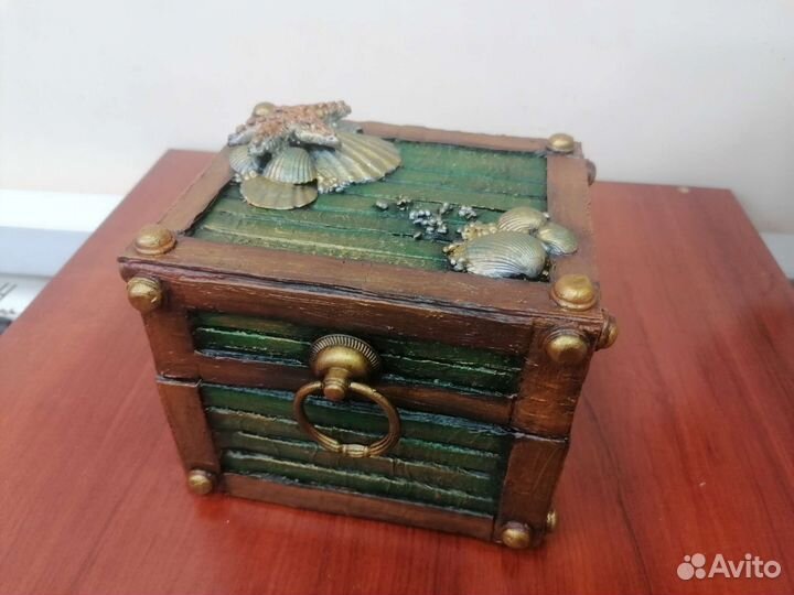 Шкатулка