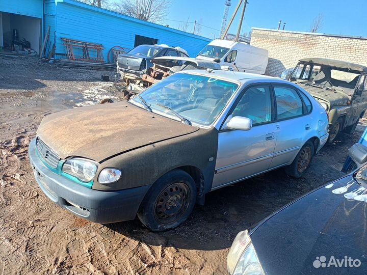 Разбор на запчасти Toyota Corolla E11