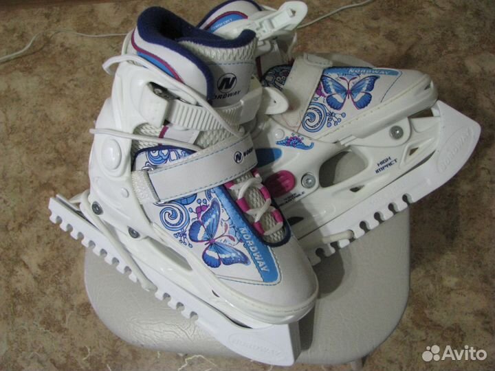 Фигурные коньки раздвижные новые