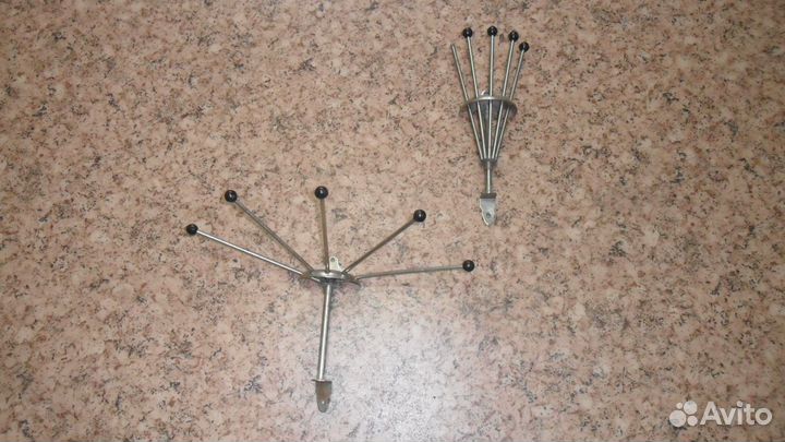 Вешалки, крепления для бельевой веревки и крючки