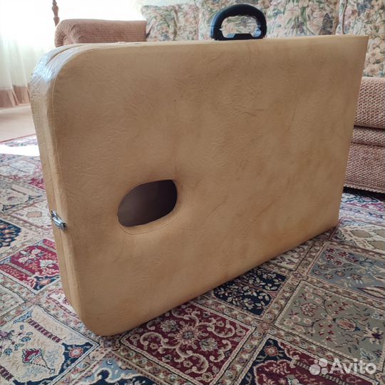 Массажный стол складной с вырезом