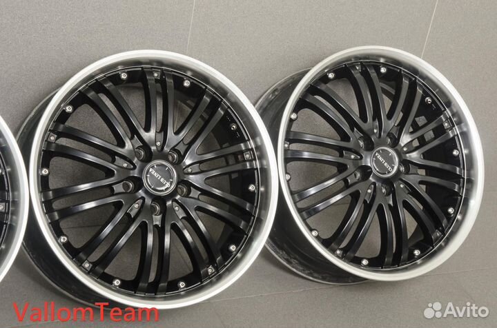 Лот UP28845124 Фирменные 18-е диски crimson club l