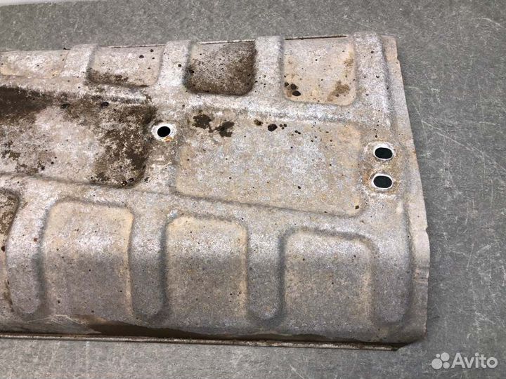 Тепловой экран Mitsubishi Carisma DA1A 4G92 2003
