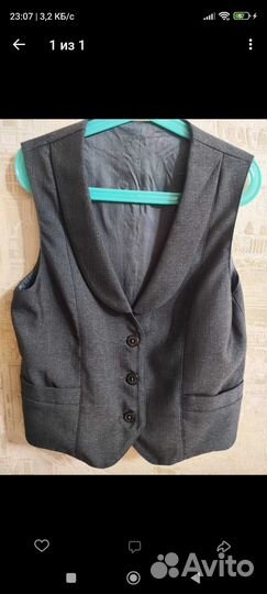 Школьная форма размер 34 на рост 146, не носили