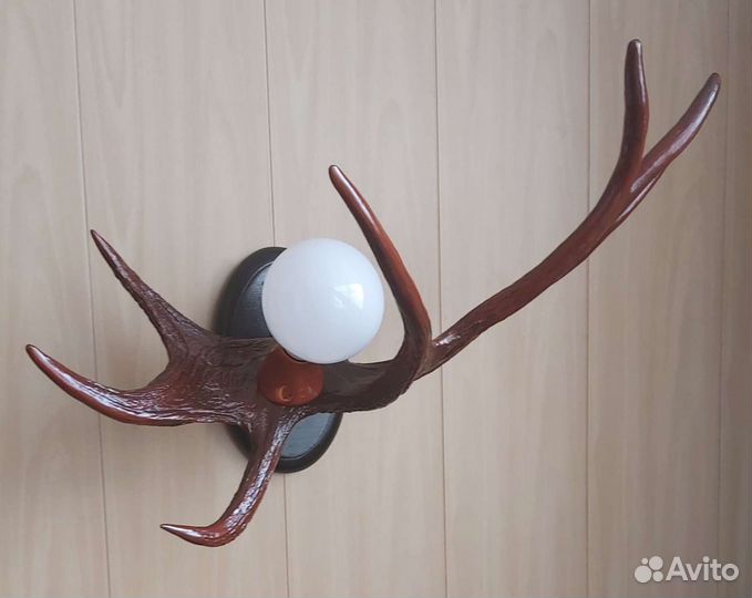 Настенный винтажный светильник-вешалка