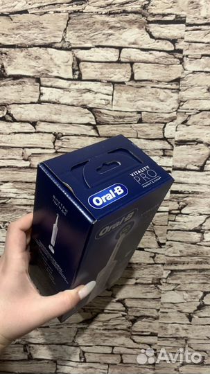 Зубная щетка oral b новая