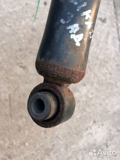 Амортизатор задний Nissan X-Trail (T31) Qashqai