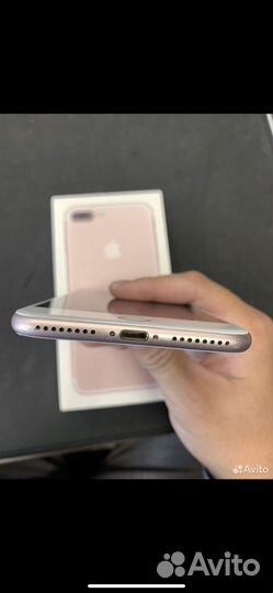 Телефон iPhone 7 plus
