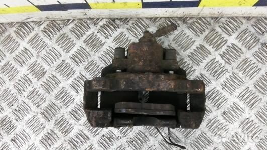 Суппорт тормозной передний правый volkswagen golf