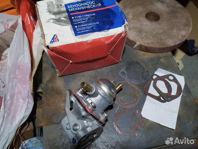 Бензонасос механический 21080