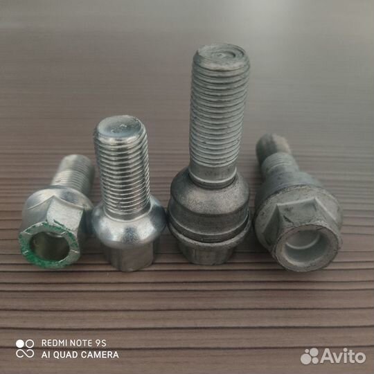 Болты колесные оригинал VAG
