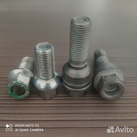 Болты колесные оригинал VAG
