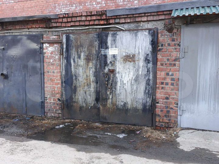 Гараж, > 30 м²