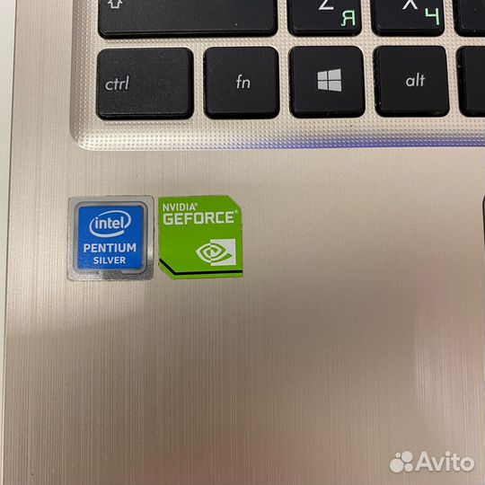 Ноутбук Asus Vivobook (мало б/у)